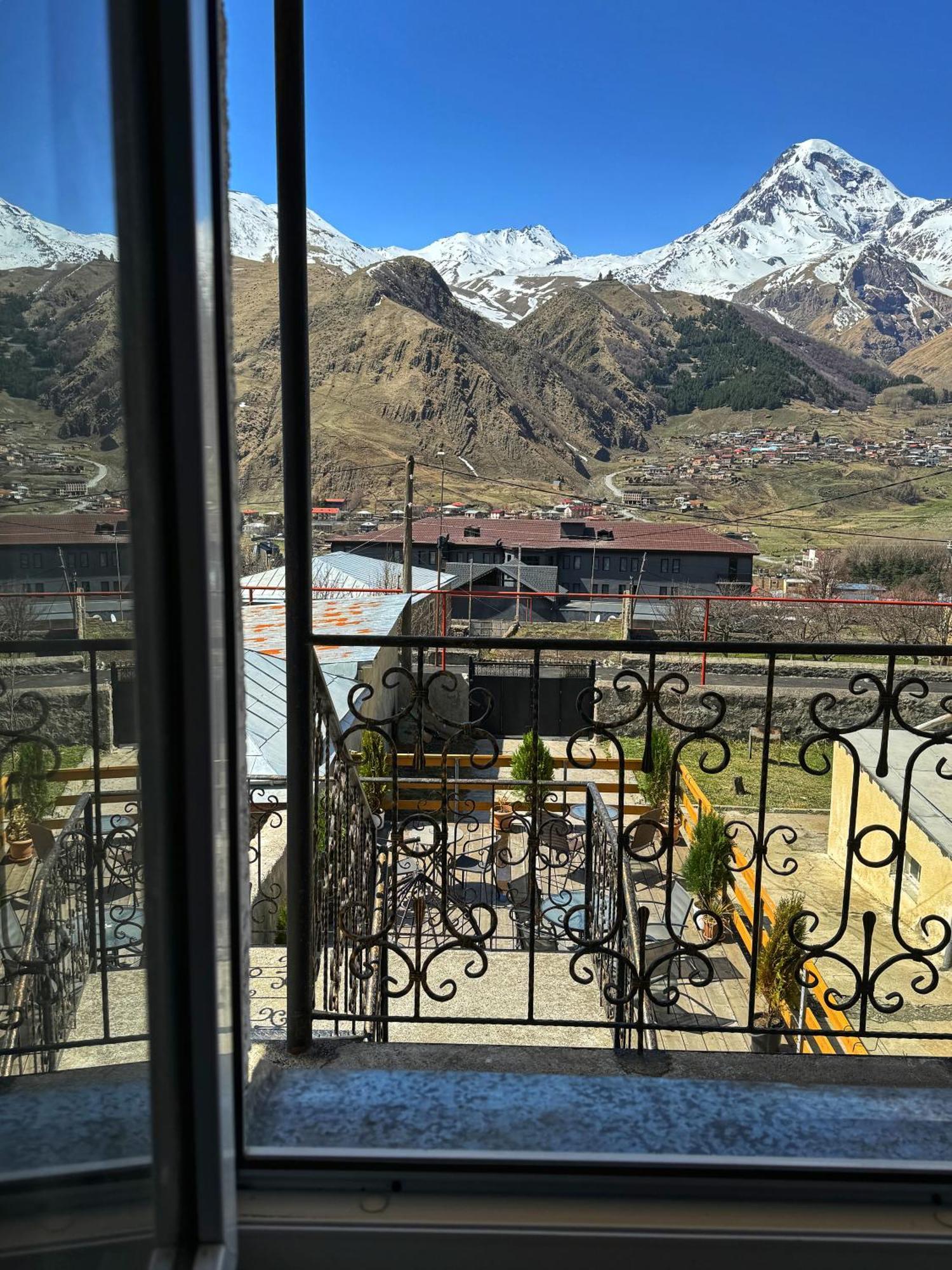 Hotel Elia Kazbegi מראה חיצוני תמונה
