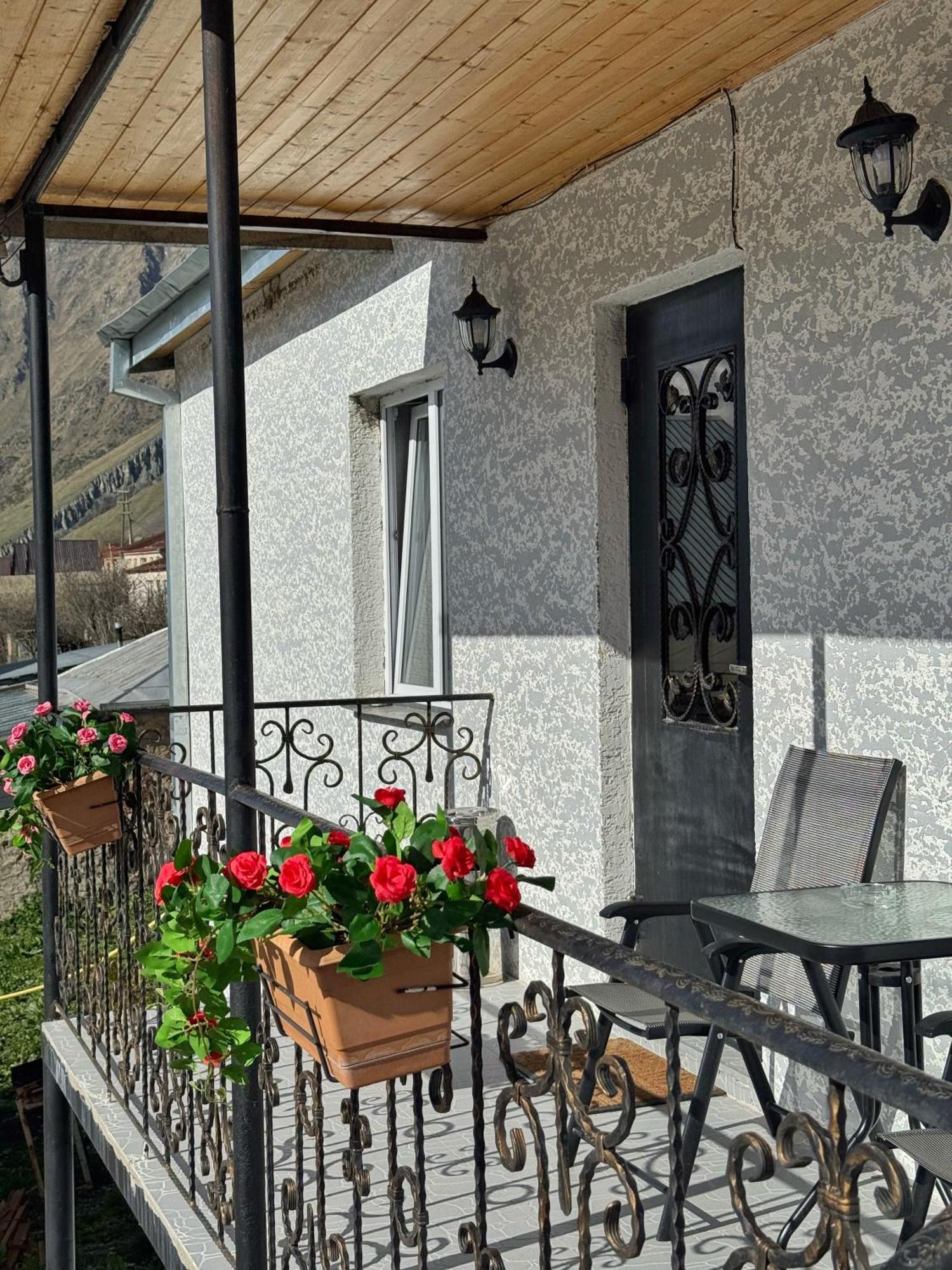 Hotel Elia Kazbegi מראה חיצוני תמונה